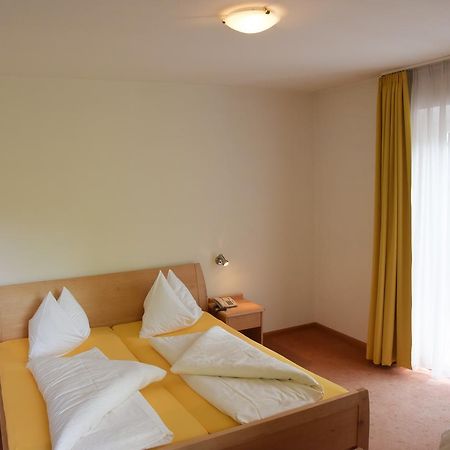 Hotel Pension Schweitzer Silandro Zewnętrze zdjęcie