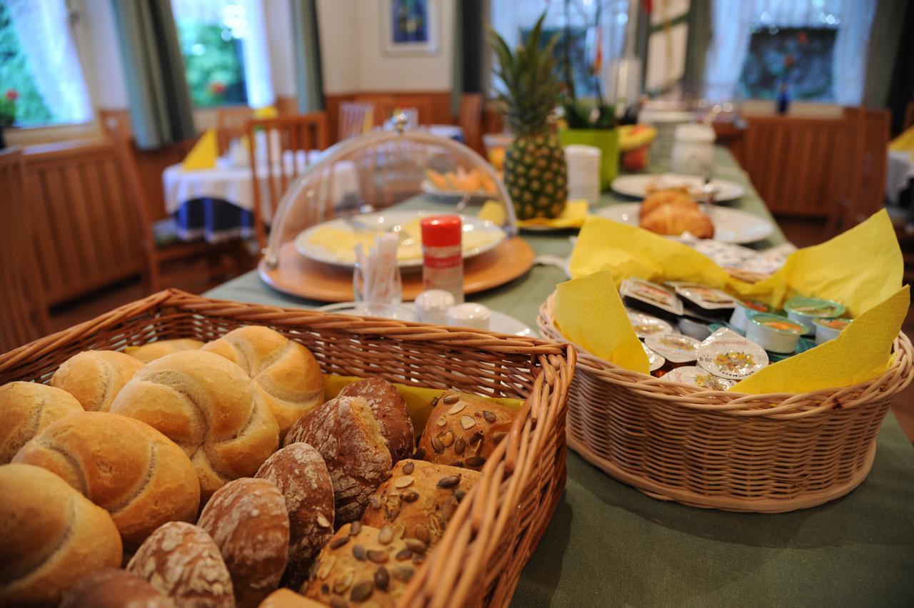Hotel Pension Schweitzer Silandro Zewnętrze zdjęcie