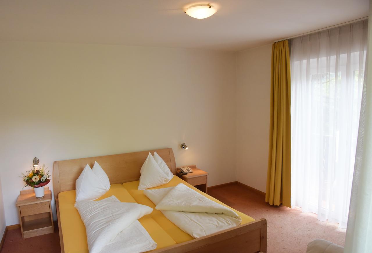 Hotel Pension Schweitzer Silandro Zewnętrze zdjęcie